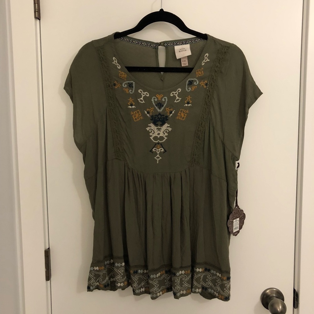 Flowy green shirt